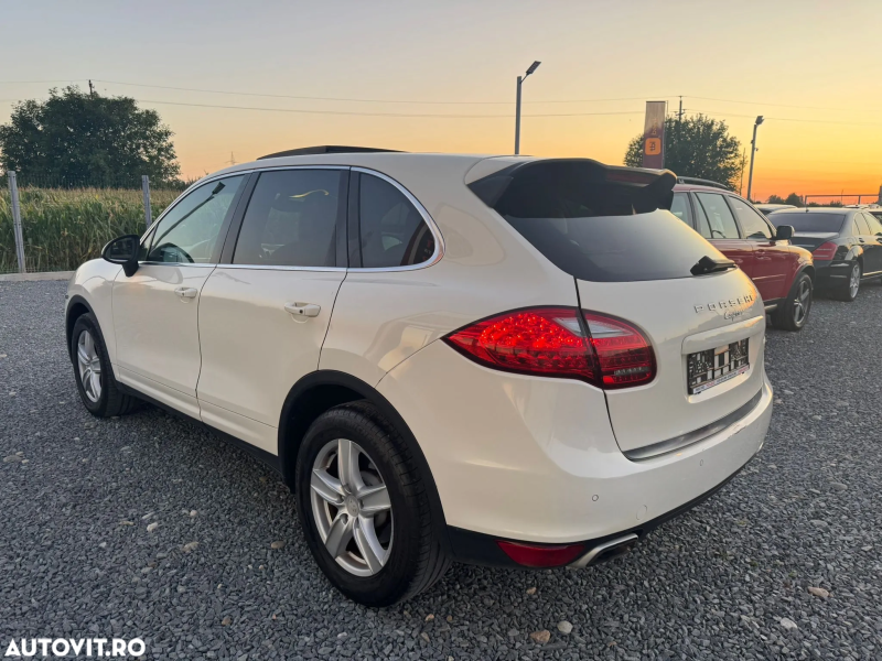 Porsche Cayenne 3.0TD TipTronic - imagine 4