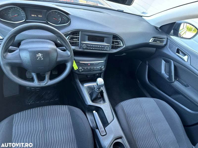 Peugeot 308 1.2 L PureTech Turbo S&S Active Pack - imagine 5