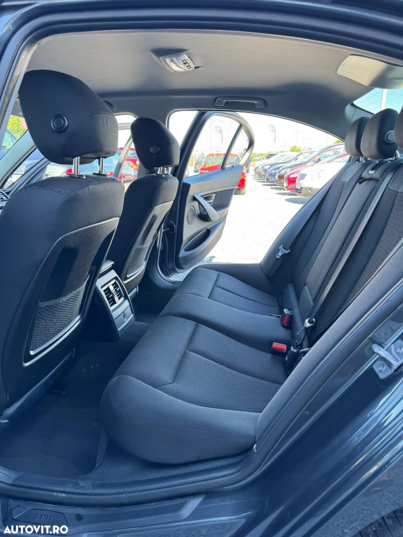 BMW Seria 3 316i Sport Line - imagine 6