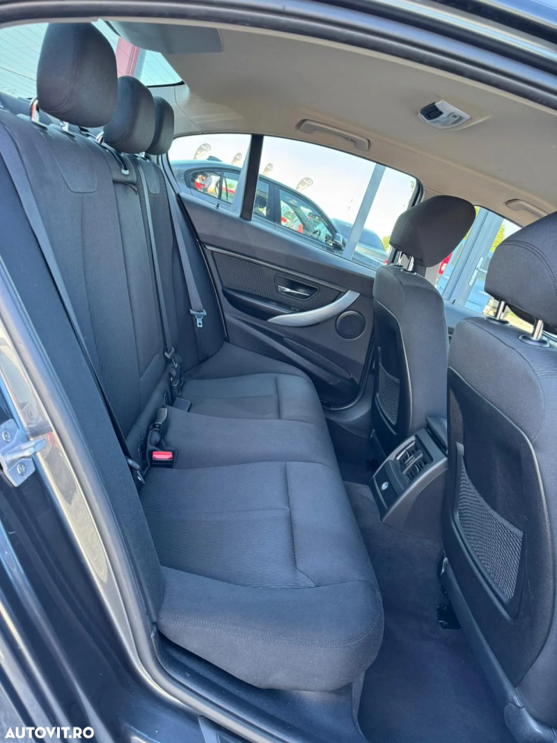 BMW Seria 3 316i Sport Line - imagine 7