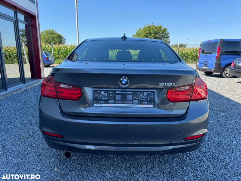 BMW Seria 3 316i Sport Line - imagine 9