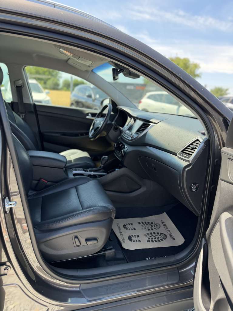 Hyundai Tucson 1.7 CRDi 141 CP DCT7 EXECUTIVE – Automată - imagine 16