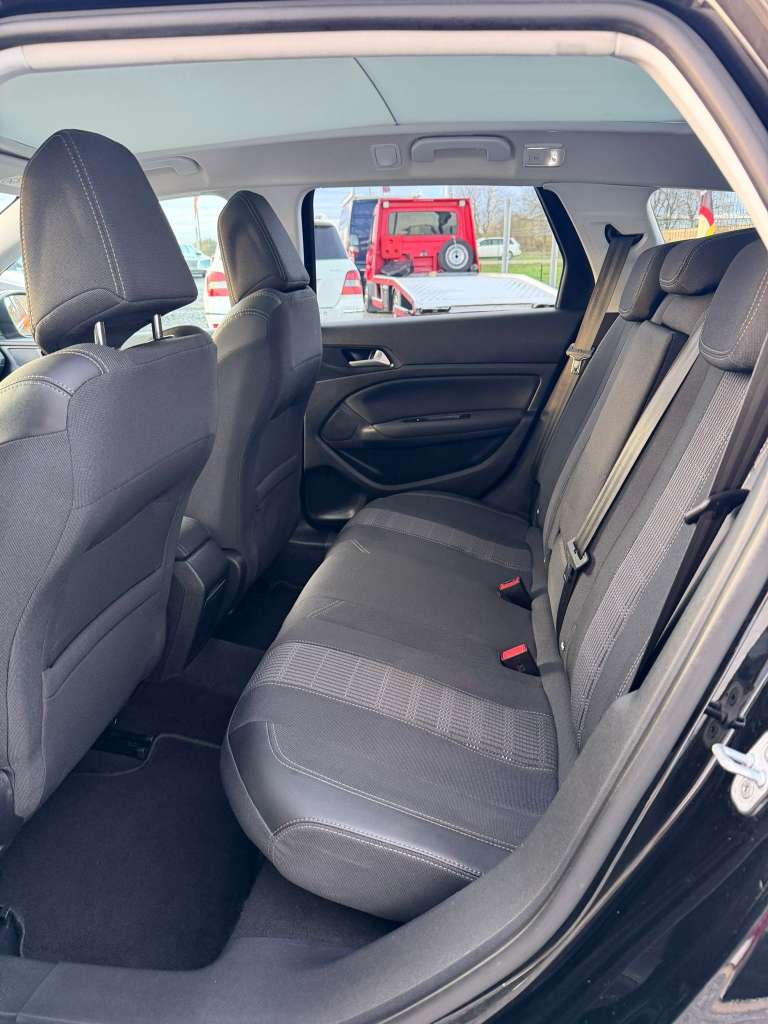 Peugeot 308 SW BLUEHDI 130CH S&S EAT8 ALLURE - imagine 11