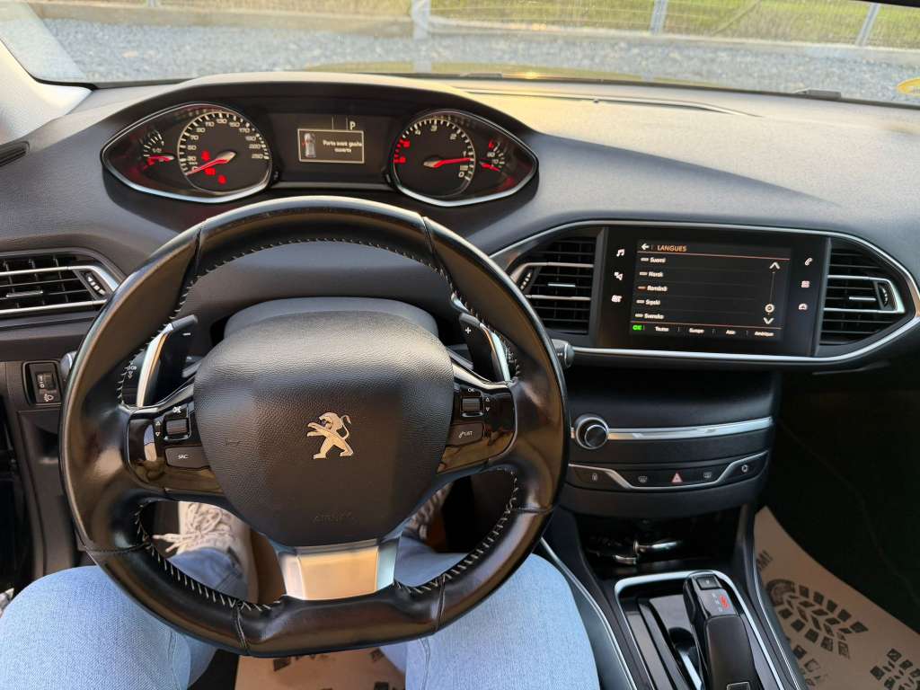 Peugeot 308 SW BLUEHDI 130CH S&S EAT8 ALLURE - imagine 7