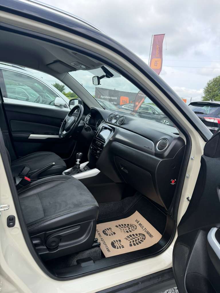 Suzuki Vitara 1.6 DDIS (4x4) Allgrip Comfort+ - imagine 12