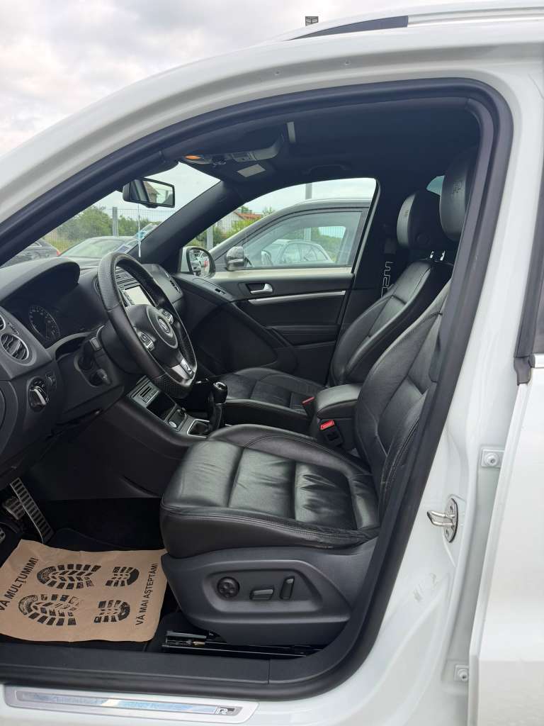Volkswagen Tiguan 2.0 TDI SCR R-Line - imagine 8