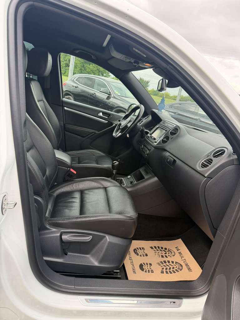 Volkswagen Tiguan 2.0 TDI SCR R-Line - imagine 17