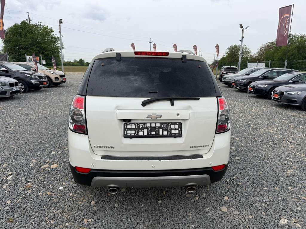 Chevrolet Captiva 2.2 TD AWD LTZ - imagine 12