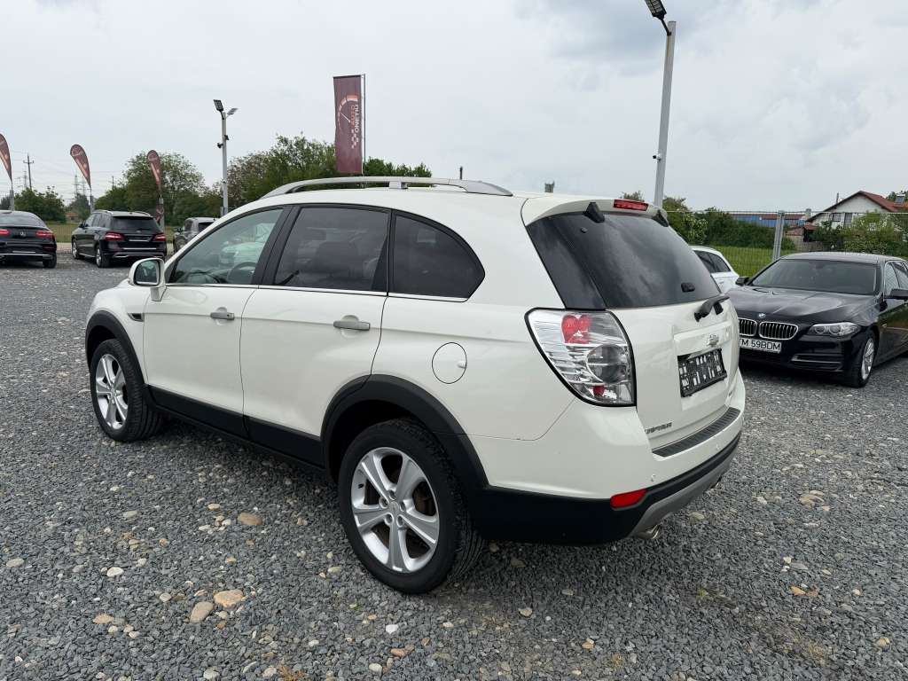 Chevrolet Captiva 2.2 TD AWD LTZ - imagine 4