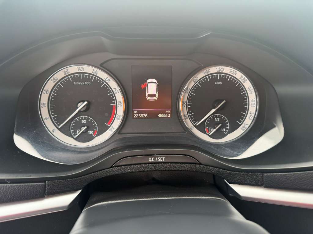 🚗 Skoda Karoq 1.6 TDI DSG Style | 2019 | 225.576 km | Euro 6 - imagine 9
