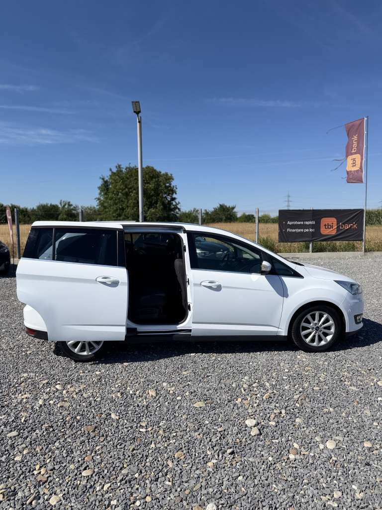 Ford Focus Grand C Max 7 Locuri - imagine 10
