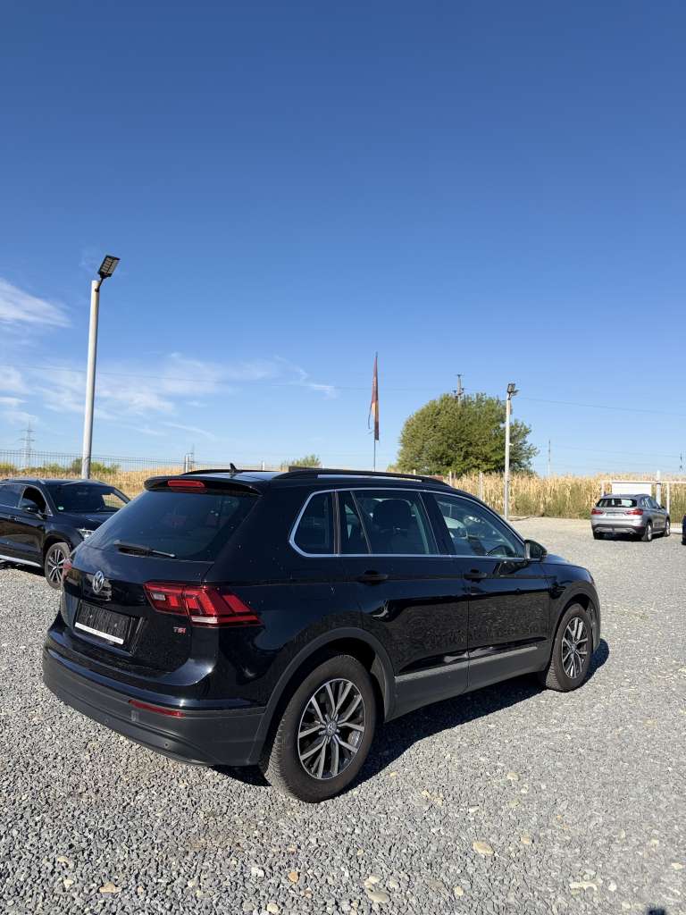 Volkswagen Tiguan Benzină - imagine 2