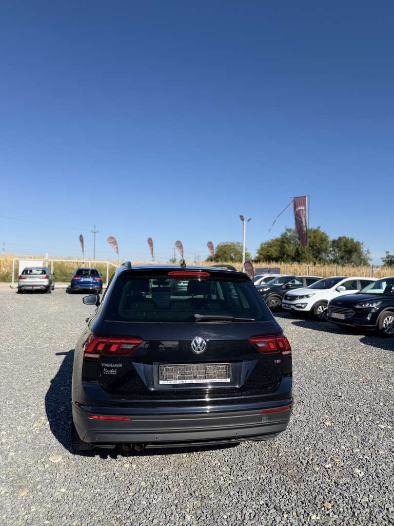 Volkswagen Tiguan Benzină - imagine 22