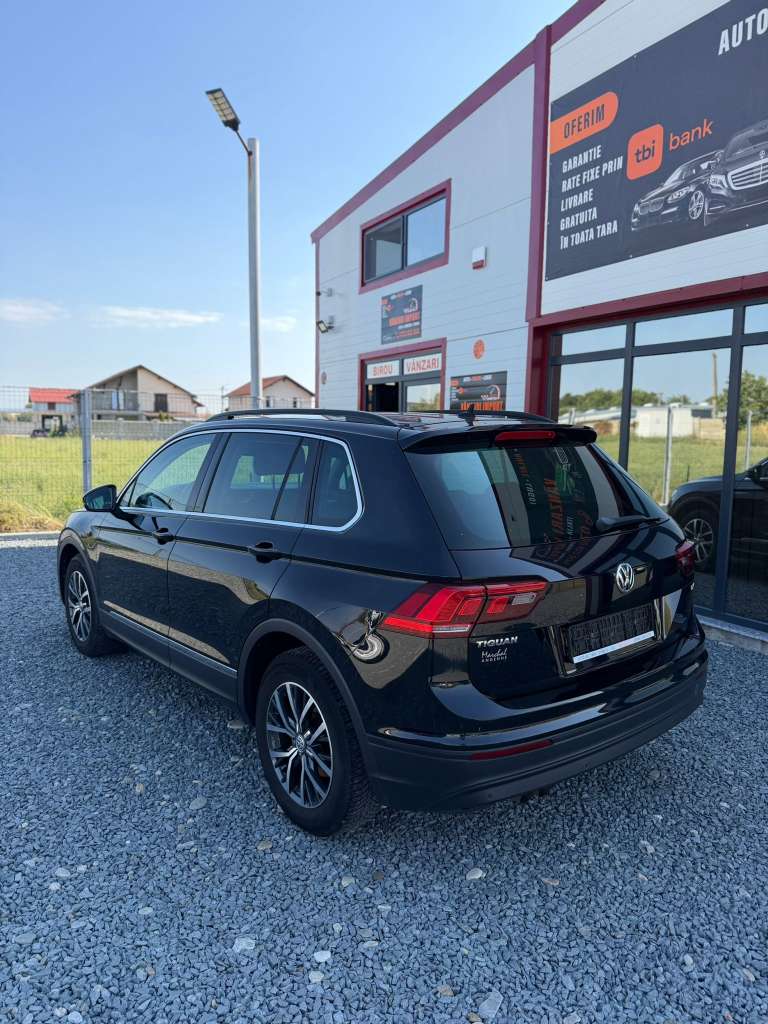 Volkswagen Tiguan Benzină - imagine 9