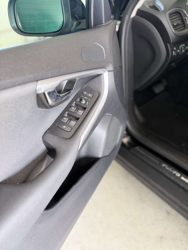 Volvo v40 2019 Automat ! - imagine 19