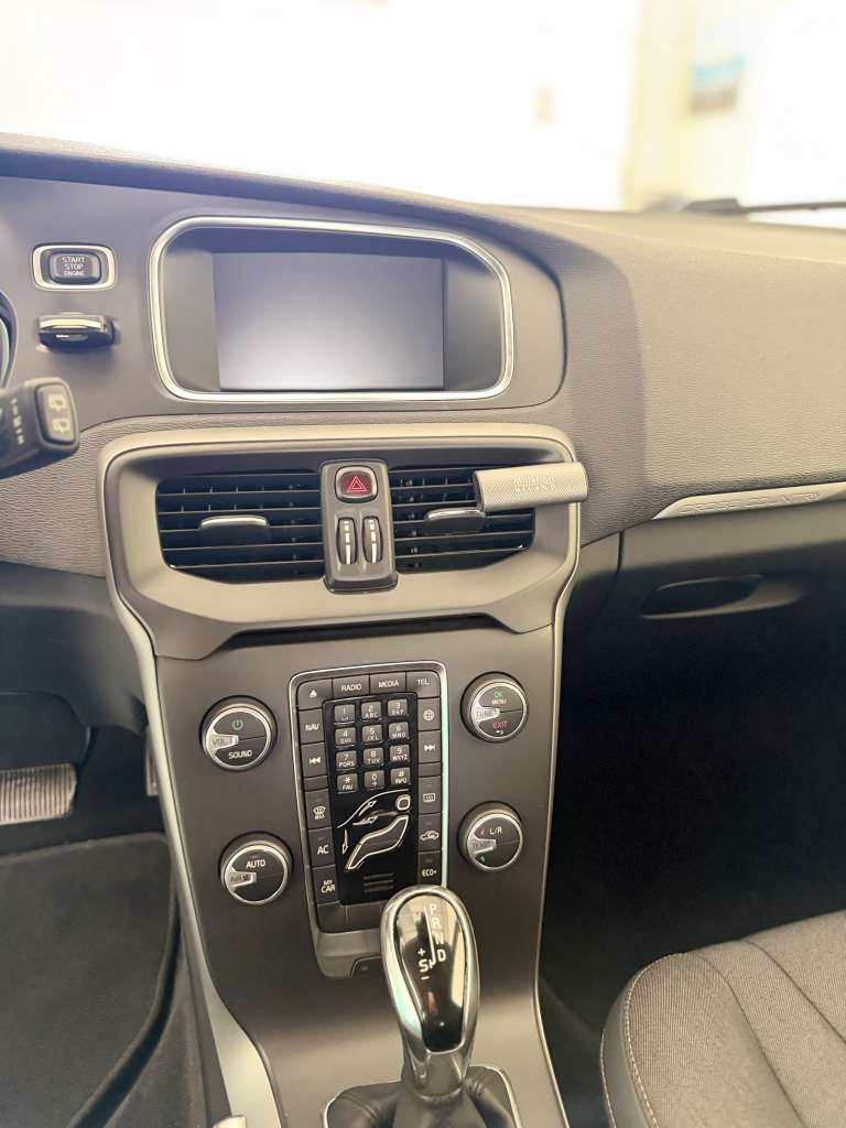 Volvo v40 2019 Automat ! - imagine 17