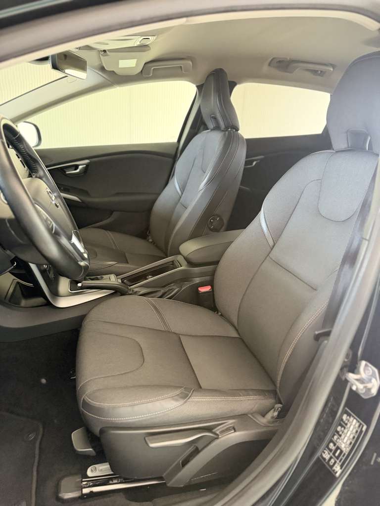 Volvo v40 2019 Automat ! - imagine 15
