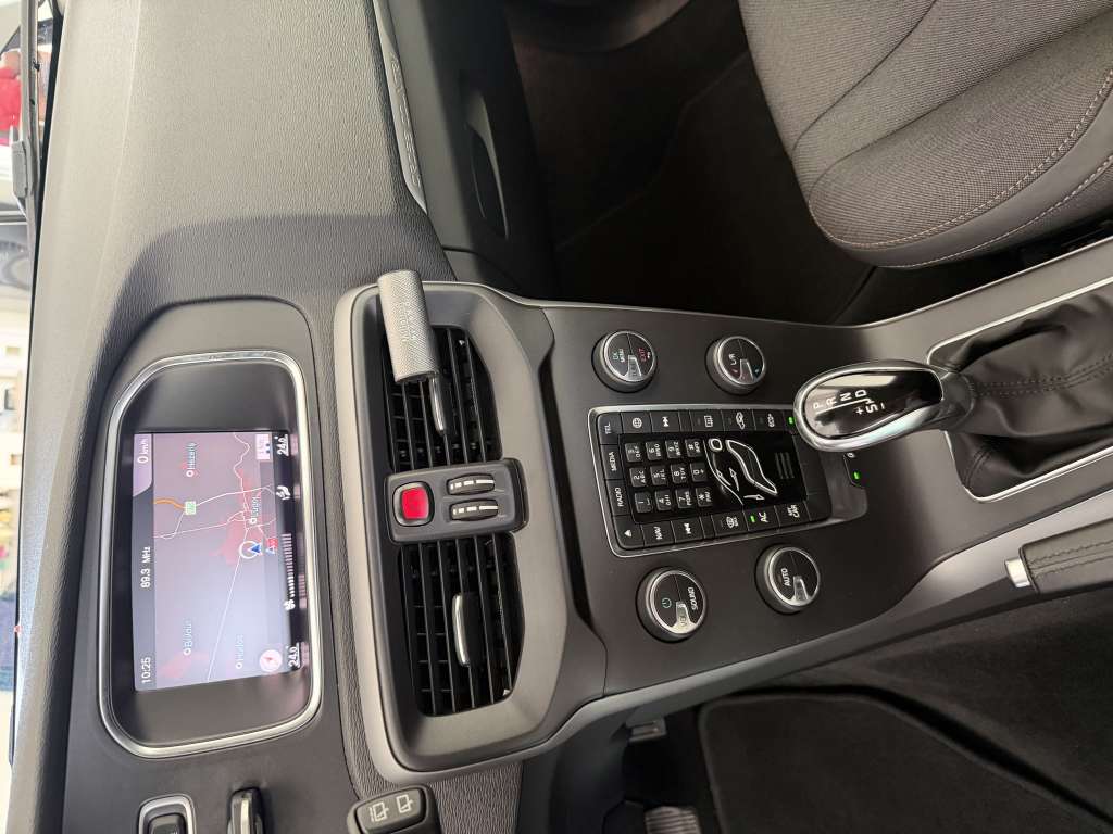 Volvo v40 2019 Automat ! - imagine 9