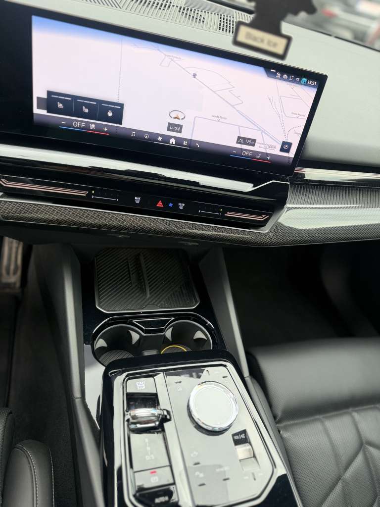 BMW Seria 5 2024 Diesel x drive - imagine 11